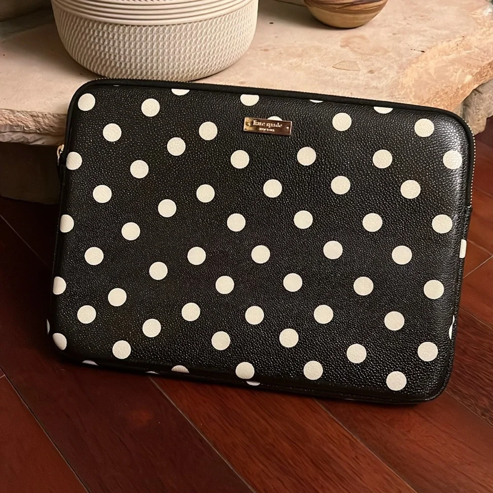 Kate‎ Spade Sleeve for Microsoft Surface Pro 3 or 4